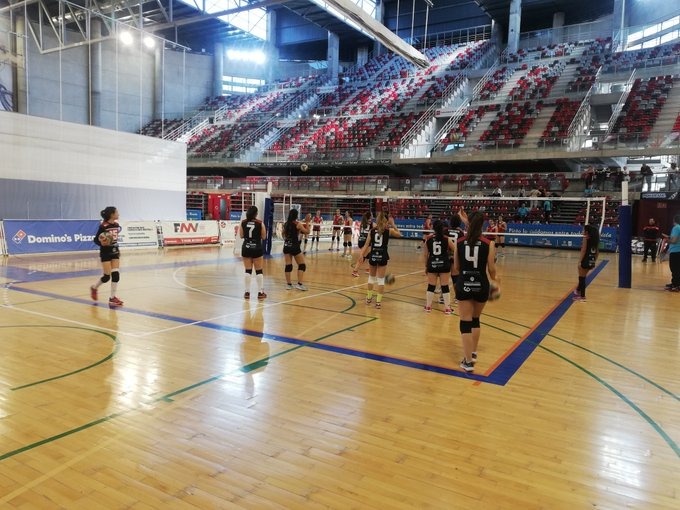 Jugadoras del CV Pinto durante la fase de ascenso.