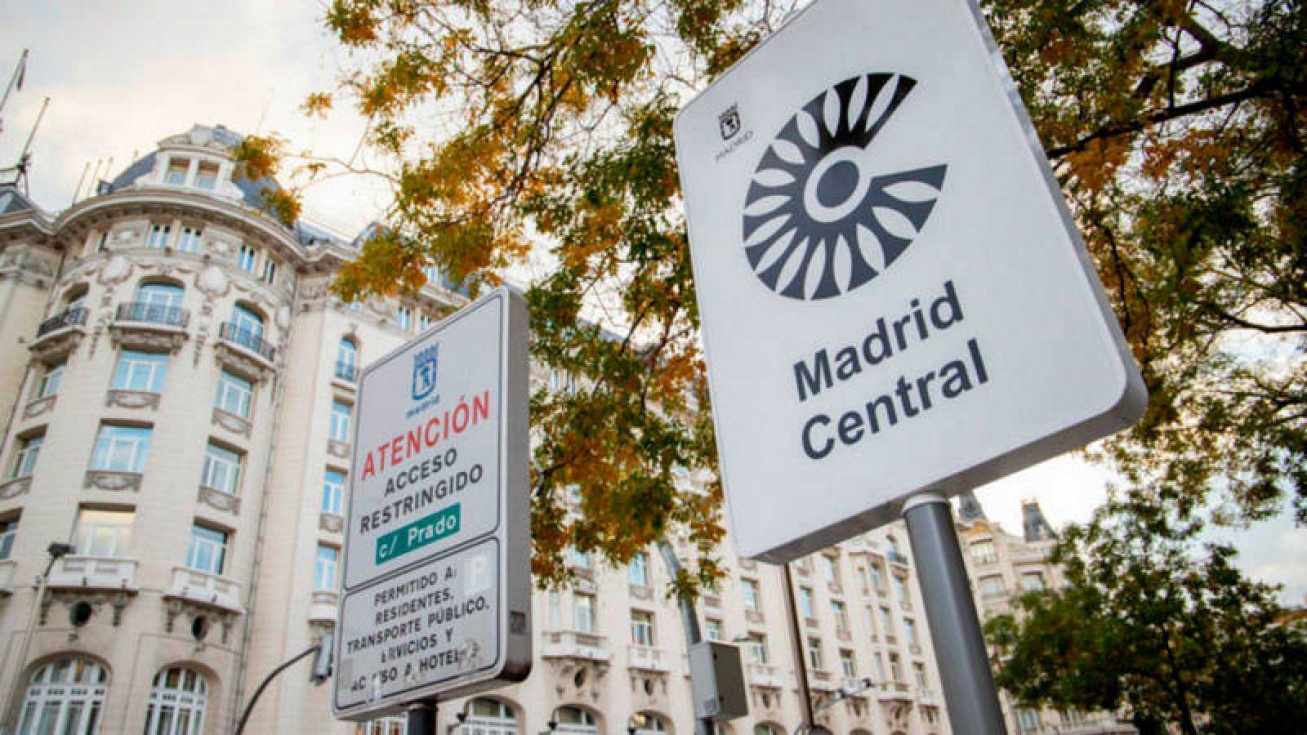 Carteles de Madrid Central.