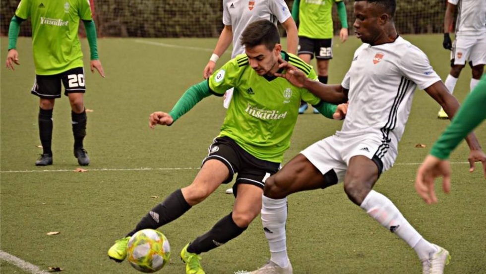 Momento del encuentro entre Alcobendas y Atlético de Pinto.