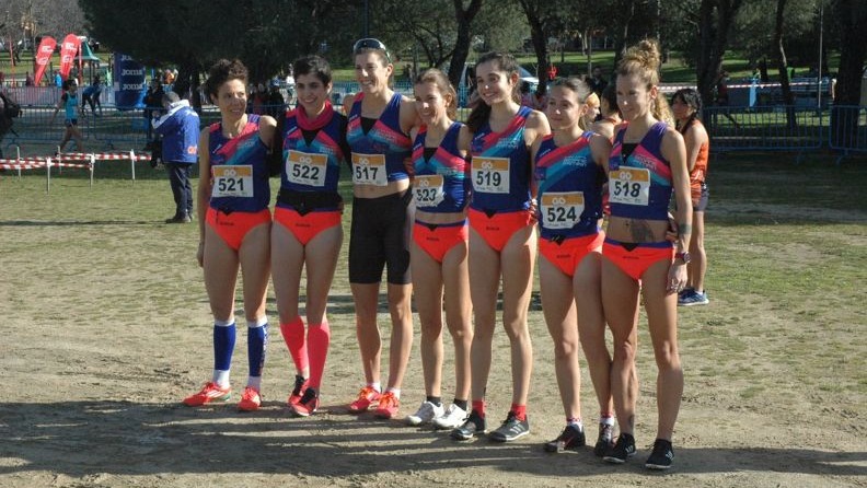 Equipo femenino del Club Running Pinto.