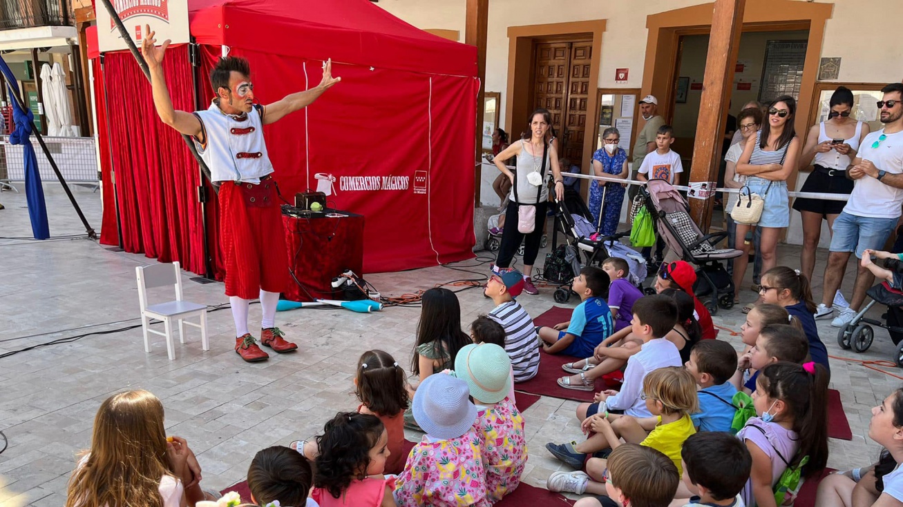 Los niños de Ciempozuelos, disfrutando de un cuentacuentos este verano | Raquel Jimeno