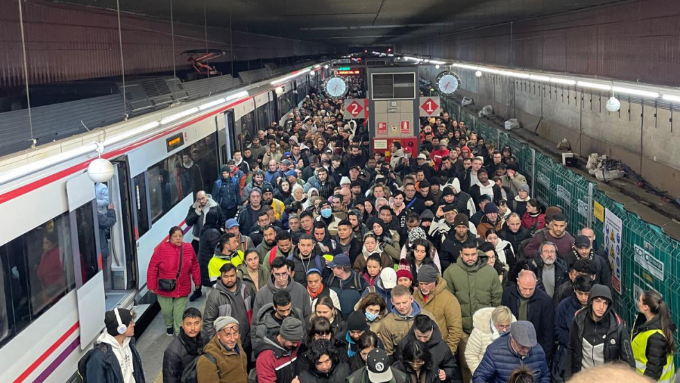 El Gobierno de Parla pide que se tomen medidas para acabar con el “caos” en la estación de Cercanías