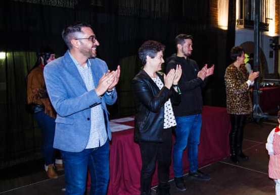 El alcalde, Diego Ortiz, junto a los concejales Flor Reguilón y Alejandro Robles.
