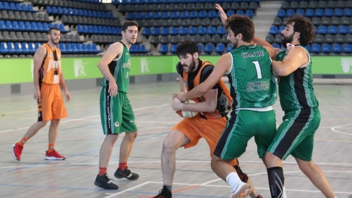 Enfrentamiento entre Pintobasket-Correa Dental y Boadilla | Archivo.