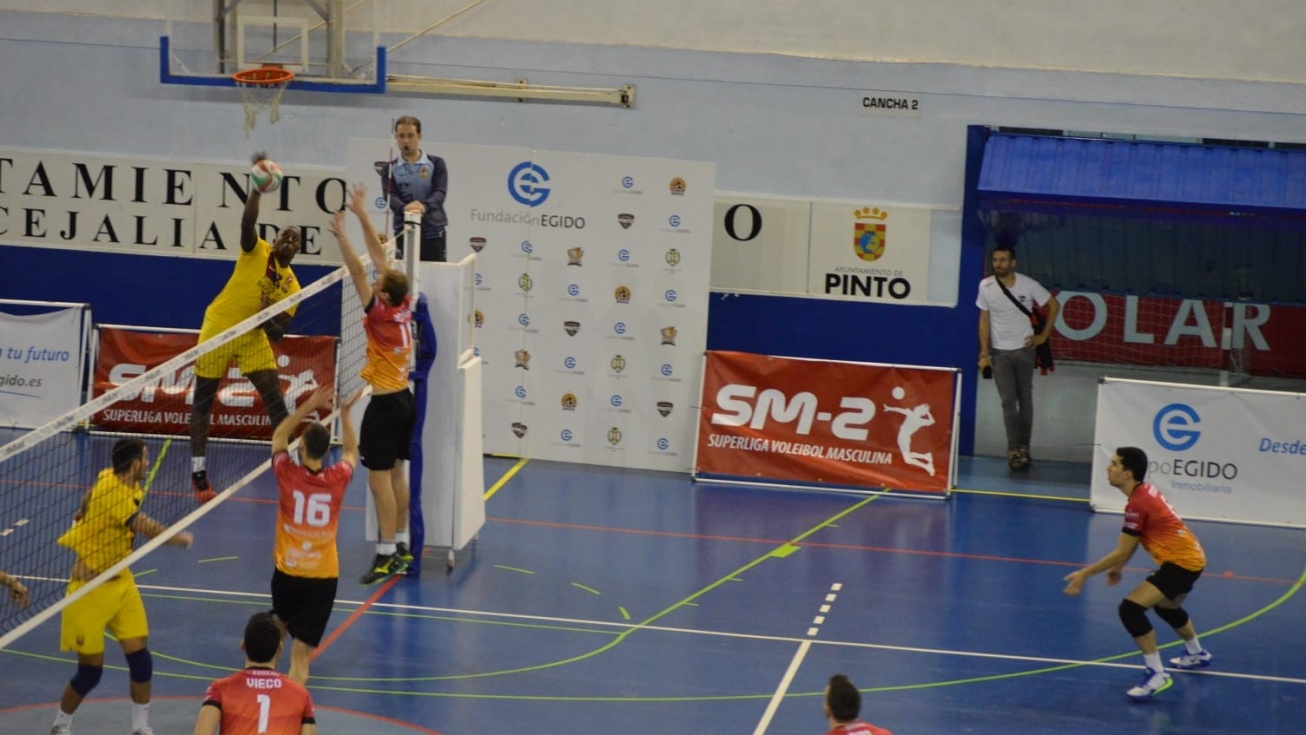 Momento del encuentro entre Grupo Egido Pinto y Barça.