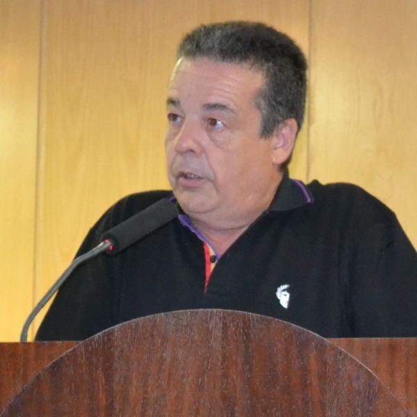 Daniel Santacruz.