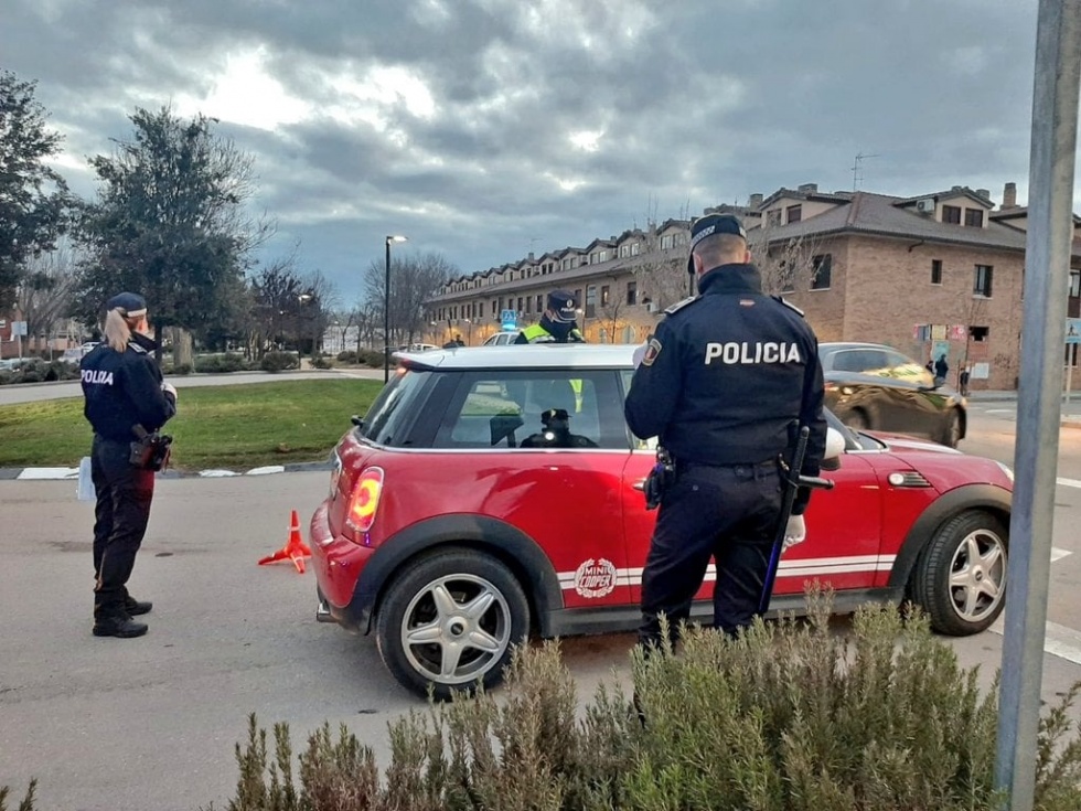 Control de Policía Local en San Martín de la Vega.