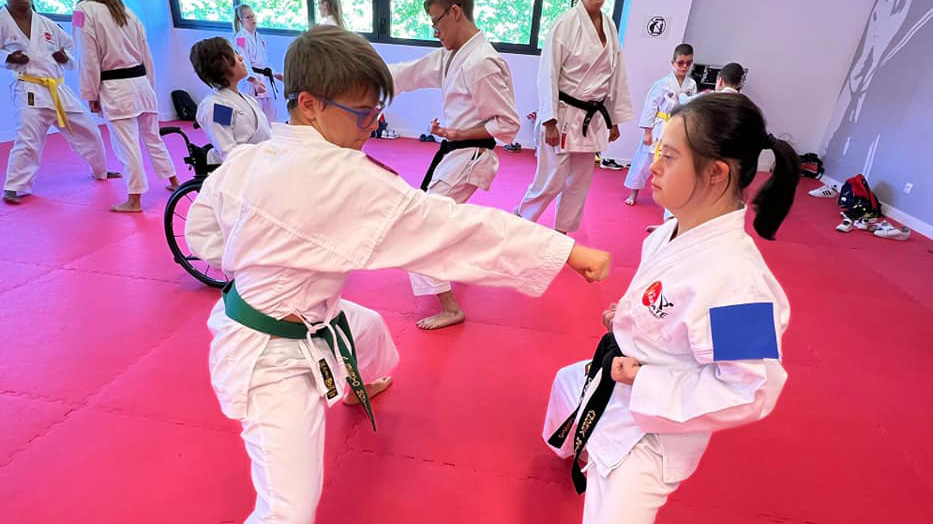 Concentración del pasado mes de septiembre, celebrada también en Pinto | Departamento de Para-karate de la Federación Madrileña de Karate