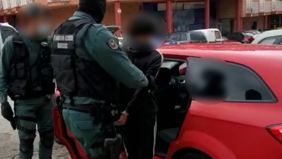 La Guardia Civil detiene a uno de los tres menores que agredieron a un joven en Valdemoro.