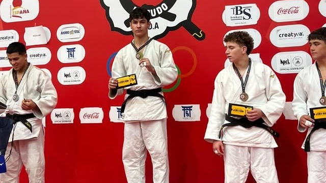 Un alumno del IES Villa de Valdemoro se proclama campeón de Madrid junior de judo