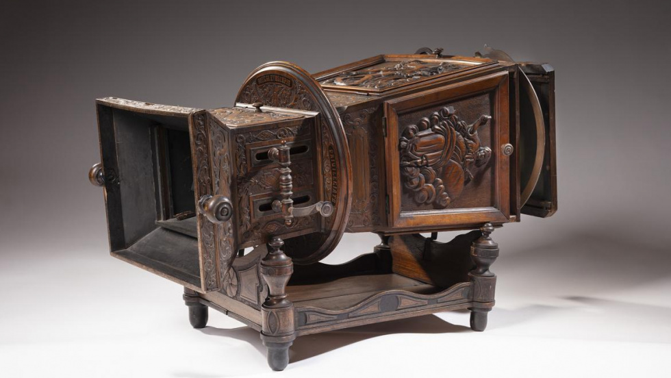 Pinto acoge la exposición ‘Precine’, un viaje a los orígenes del cine