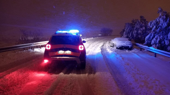 Polic&iacute;a Local durante la intensa nevada de Filomena.
