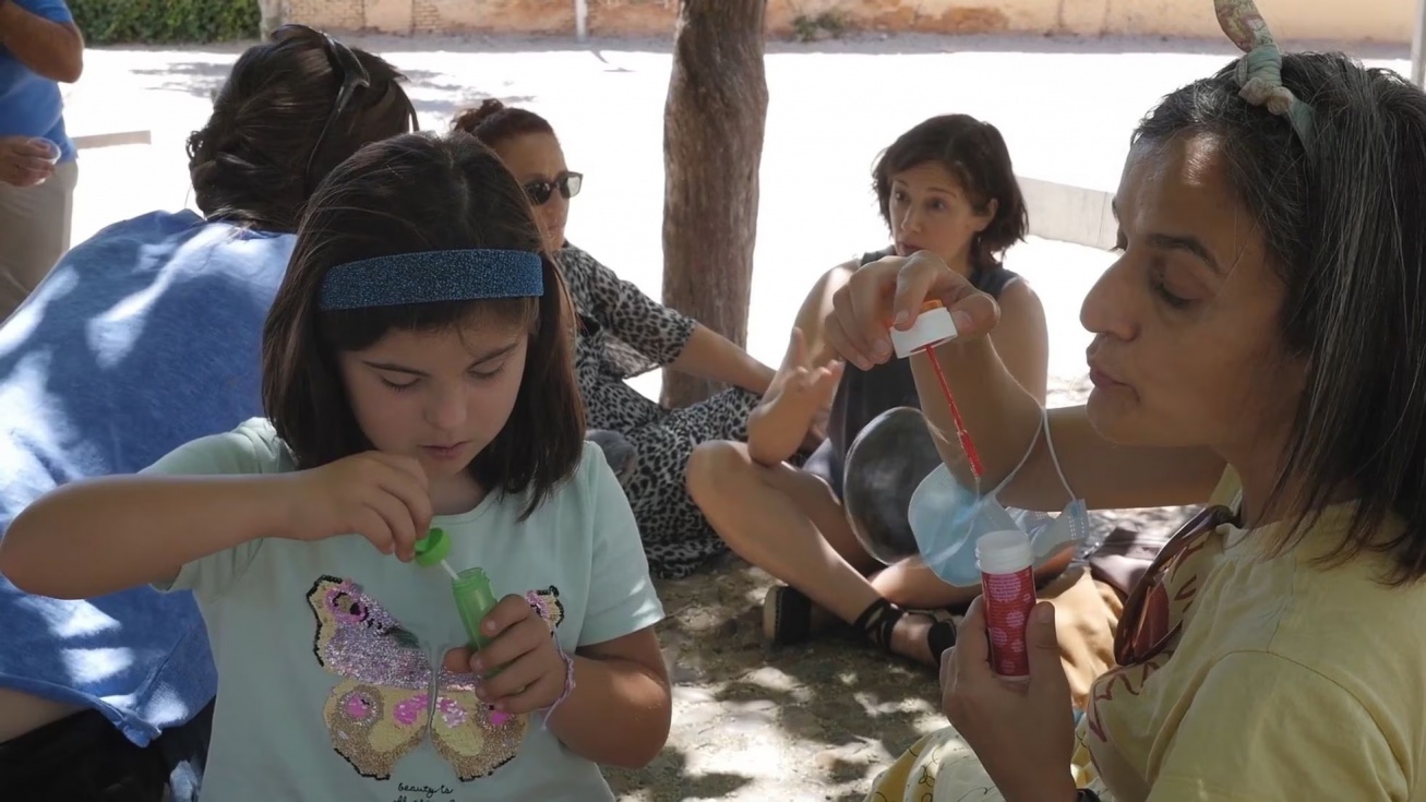 Fotograma del documental “Educación inclusiva, quererla es crearla” de Cecilia Barriga.