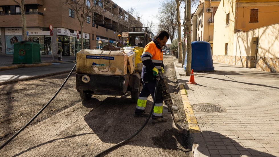 Obras en la calle Alpujarras.