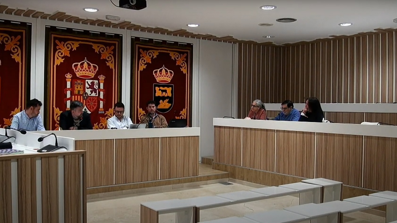 Pleno extraordinario celebrado ayer.
