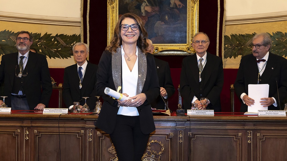 María Herrera recibe el Premio Nacional de Doctorado.
