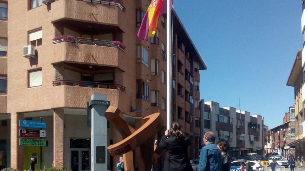 Izado de la bandera en 2018.