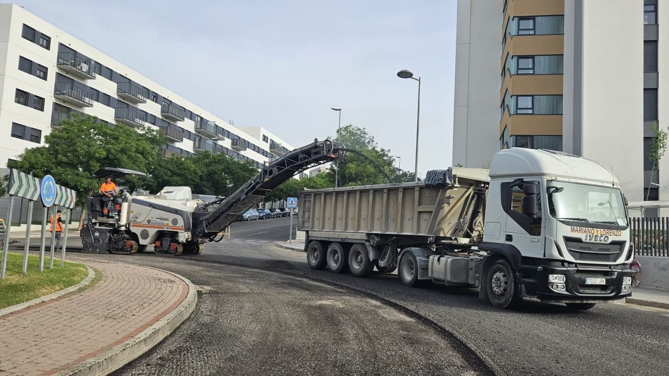 Trabajos de asfaltado en Valdemoro en 2024.