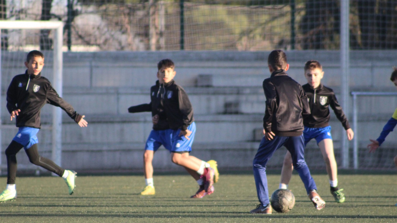 ‘Charlas de Vestuario’, una iniciativa para educar en igualdad a jóvenes deportistas de Parla
