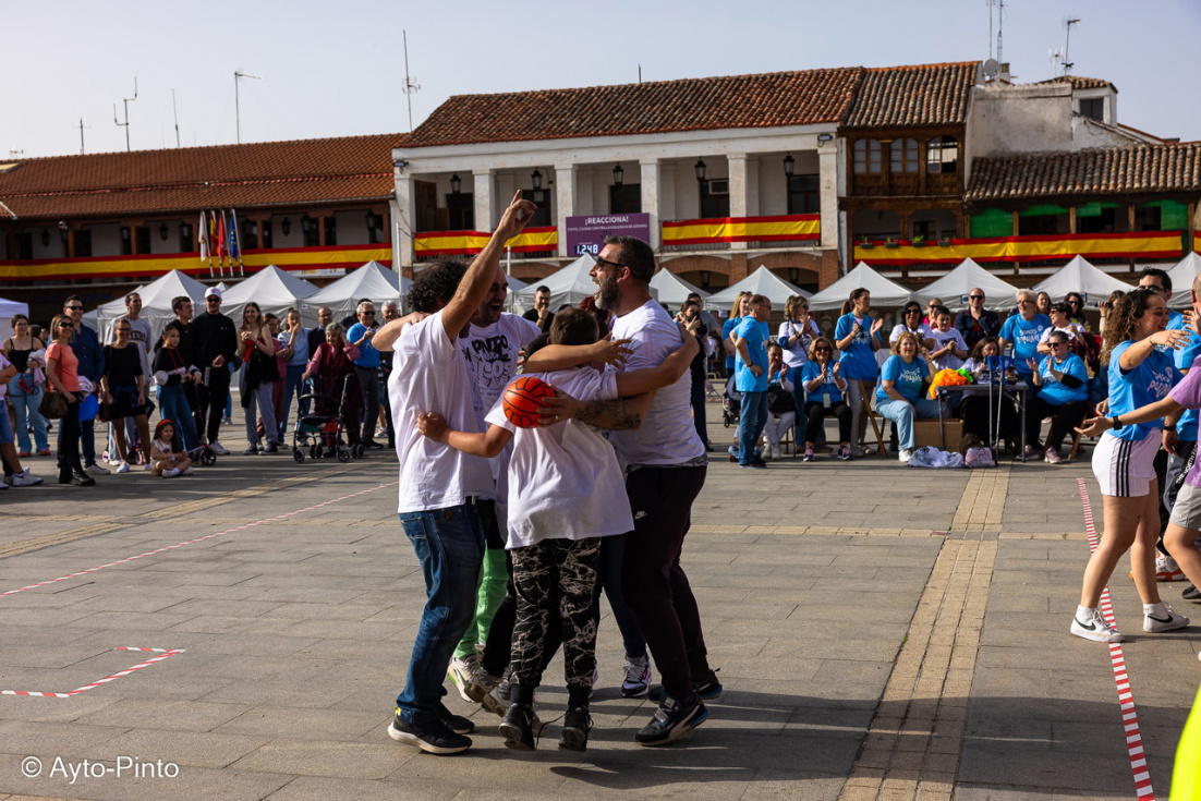 Uno de los equipos participantes de la &uacute;ltima edici&oacute;n de 'Pinto vuelve a los 90'.
