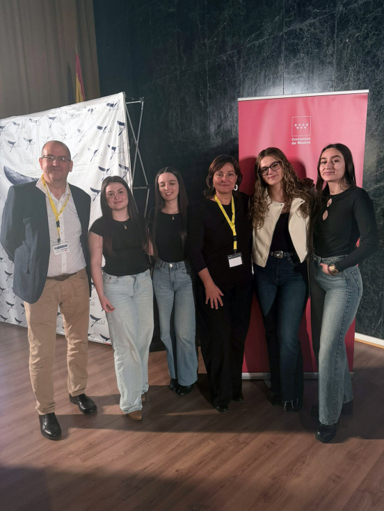 Alumnas del IES Villa de Valdemoro ganan la final regional del Concurso de Emprendimiento de FP