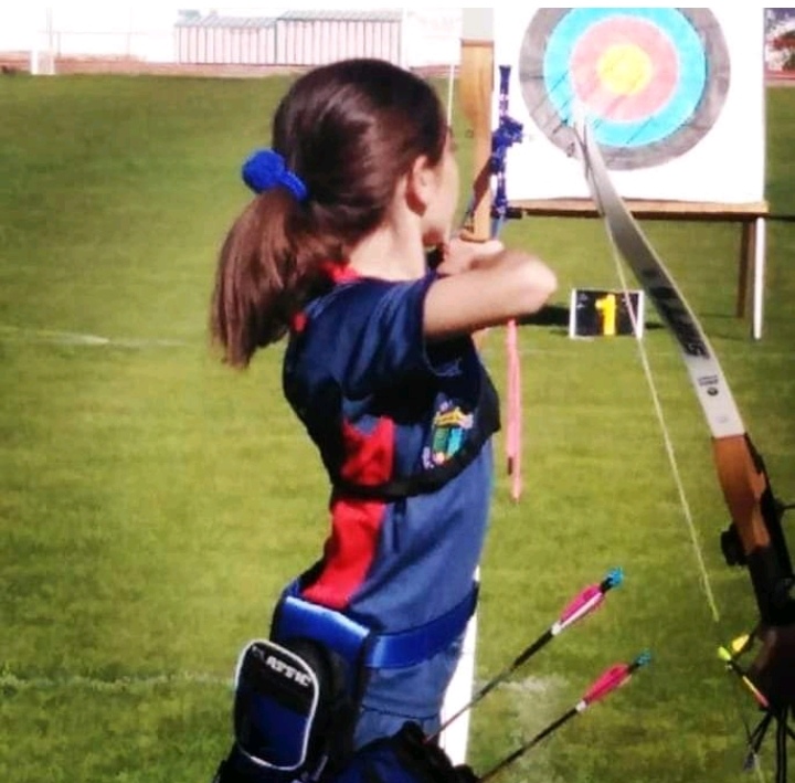 Paula Iglesias lanzado una flecha