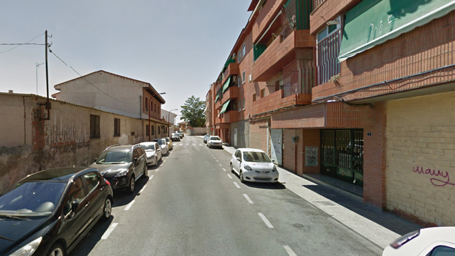 Calle donde resid&iacute;a la anciana junto a su nieto.