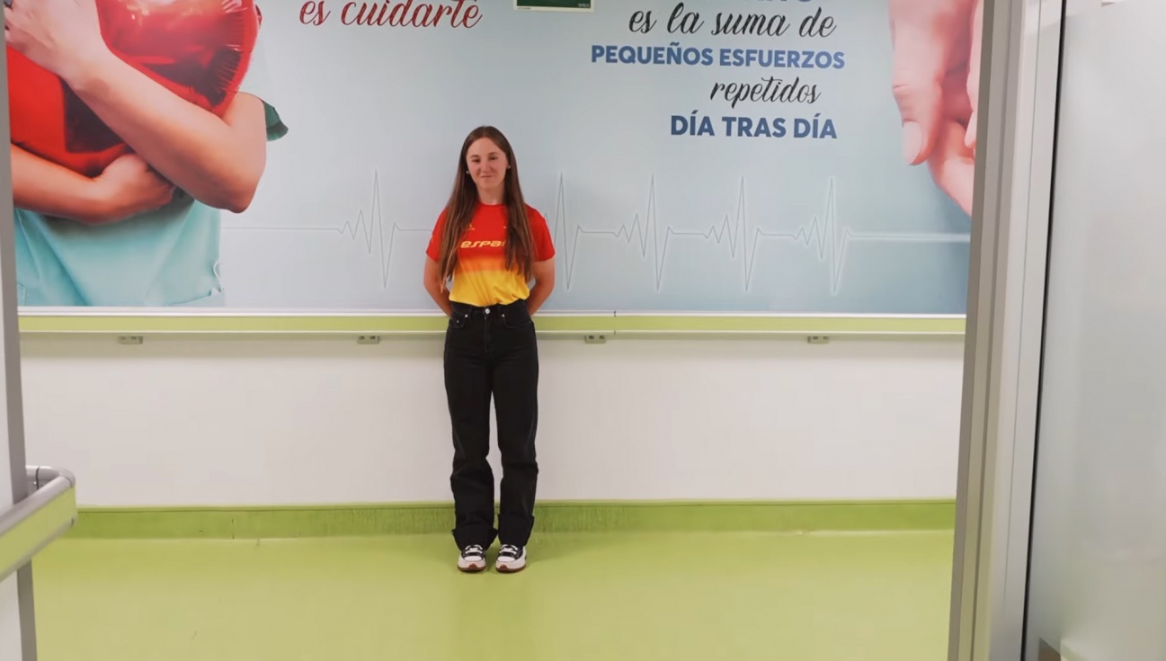 Andrea en el vídeo de presentación de la iniciativa.