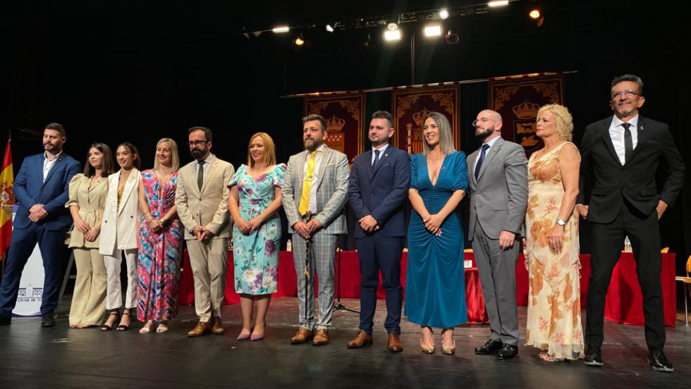 Equipo de gobierno de San Martín de la Vega en el pleno de investidura.