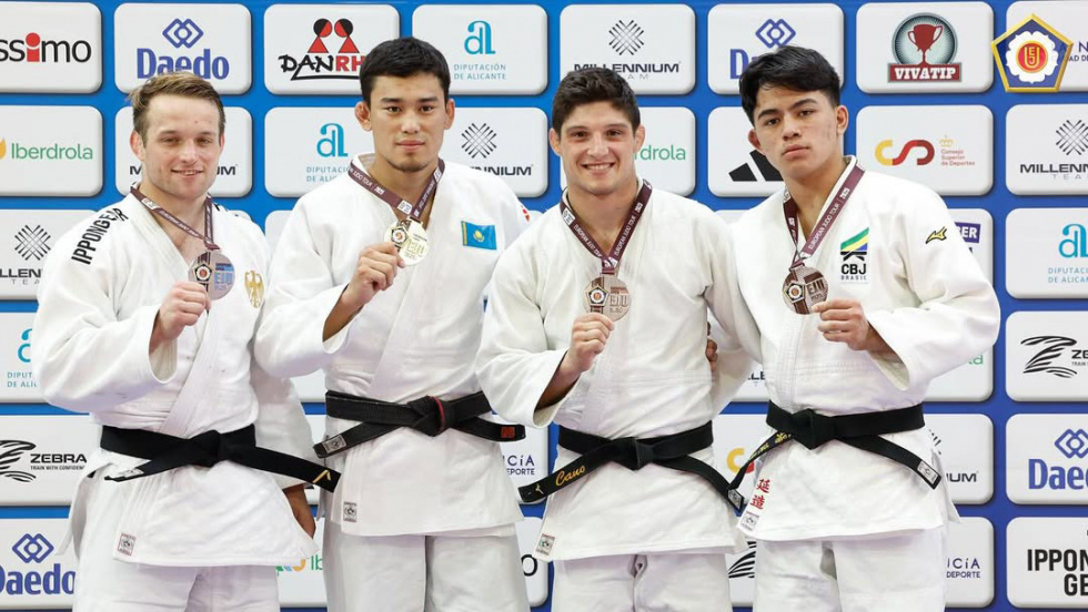 Podio de -81 kg en el European Open de La Nucía.