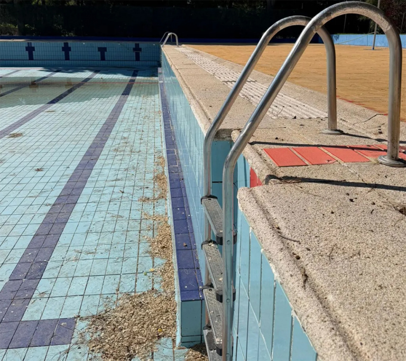 El PP de Parla denuncia el “grave deterioro” de la piscina del Polideportivo Javier Castillejo