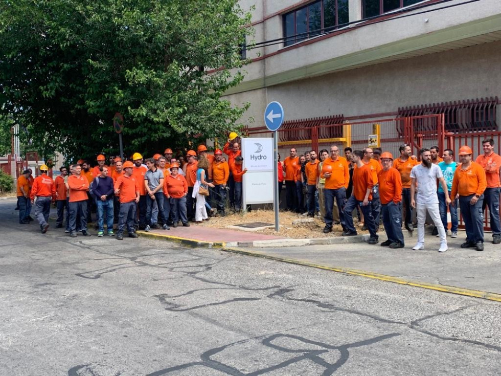 Trabajadores de la planta pinteña de Hydro.
