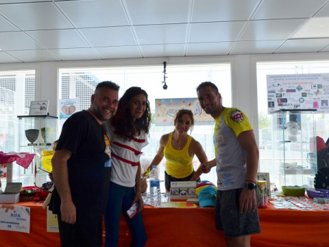 Equipo de Redpiso durante el torneo a favor de la lucha contra el cáncer infantil.