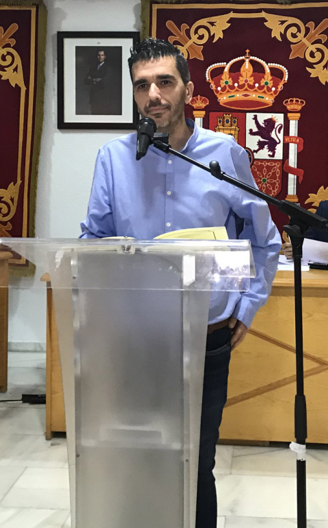 Luis Pueyo (PSOE).