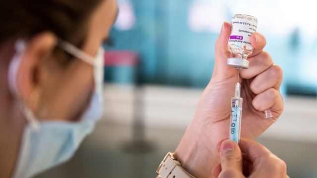 Vacuna con AstraZeneca | BBC