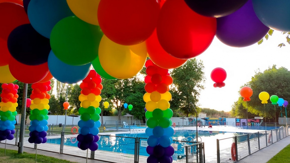 Fiesta en la piscina de verano del año pasado.