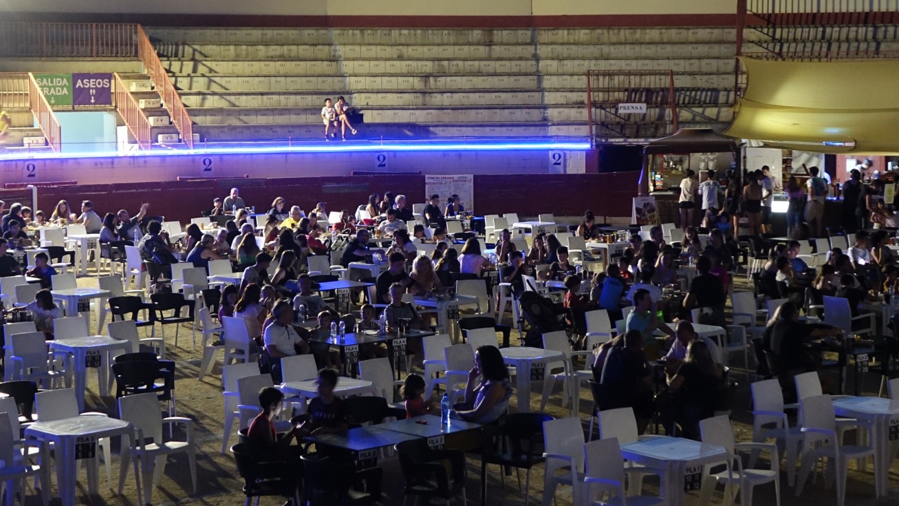 Última edición del cine de verano en la plaza de toros de Valdemoro.