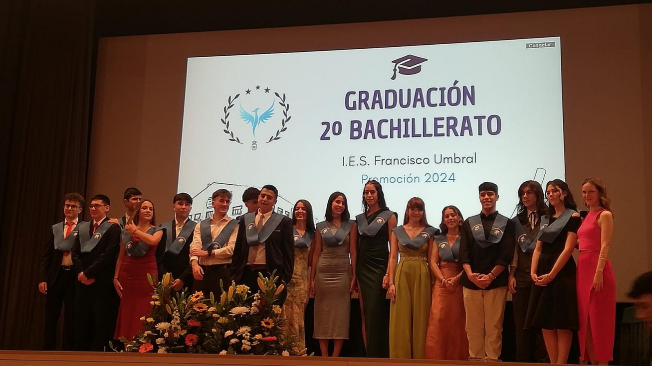 Graduación de los alumnos de 2º de Bachillerato del instituto Francisco Umbral.