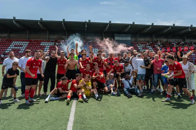 Celebraci&oacute;n del ascenso del Atl&eacute;tico de Pinto.