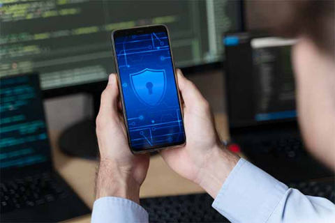 Por Qué Toda Pequeña Empresa Debería Hacer de la Seguridad Digital una Práctica Estándar al Trabajar Online