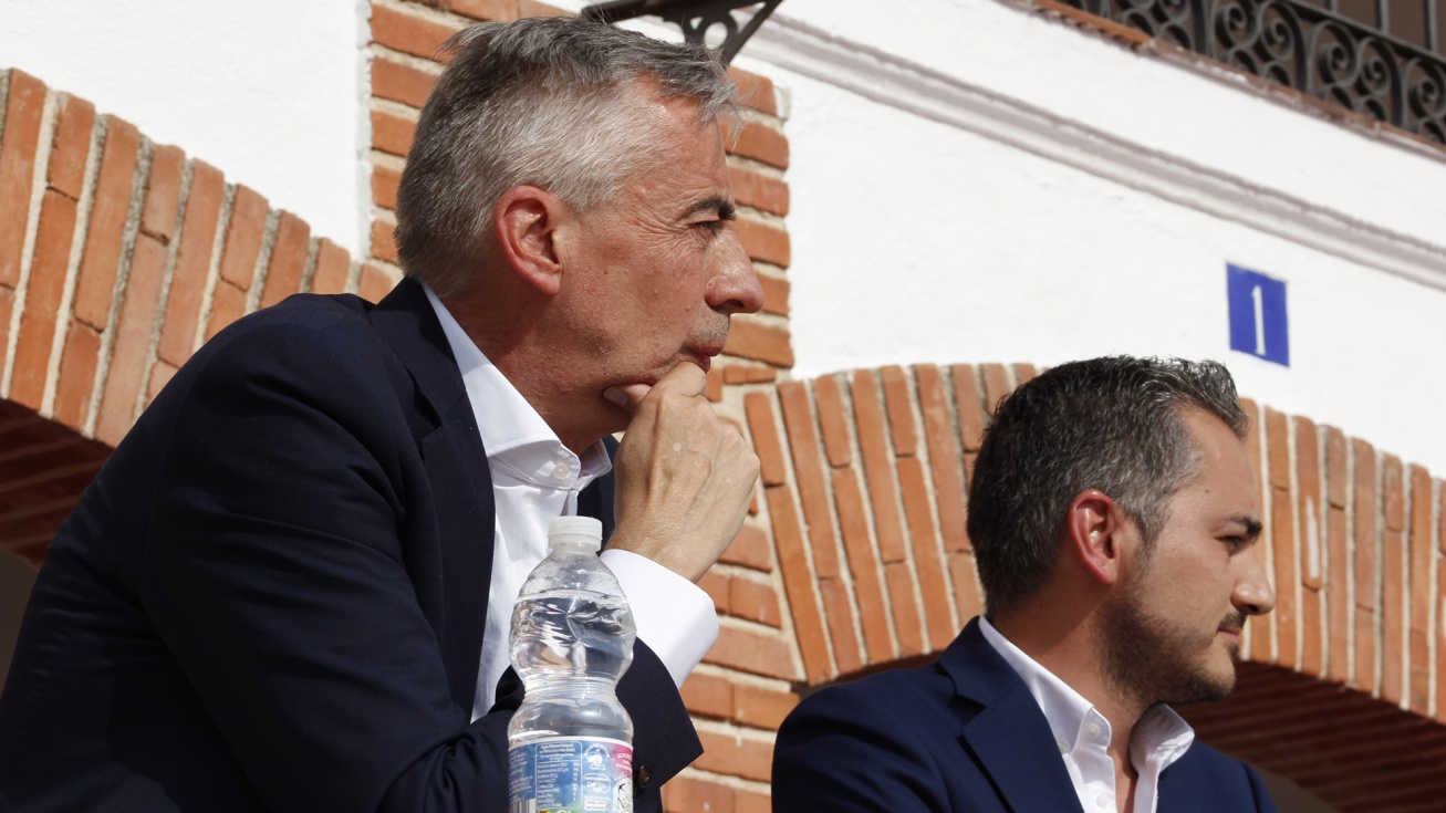 Carlos Gutiérrez y Fernando González, en el debate electoral organizado por ZIGZAG.