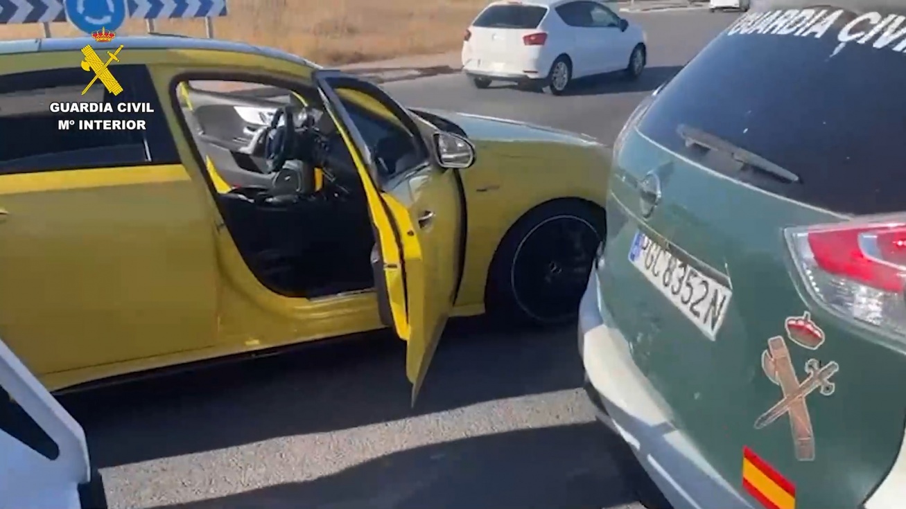 El coche en el que circulaba | Guardia Civil