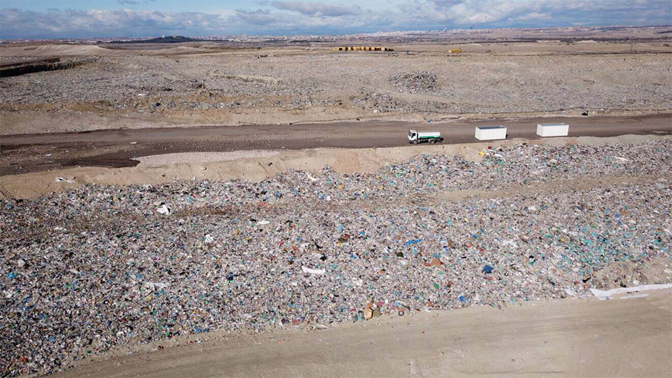 Ecologistas en Acción se posiciona en contra de la nueva ampliación del vertedero de Pinto