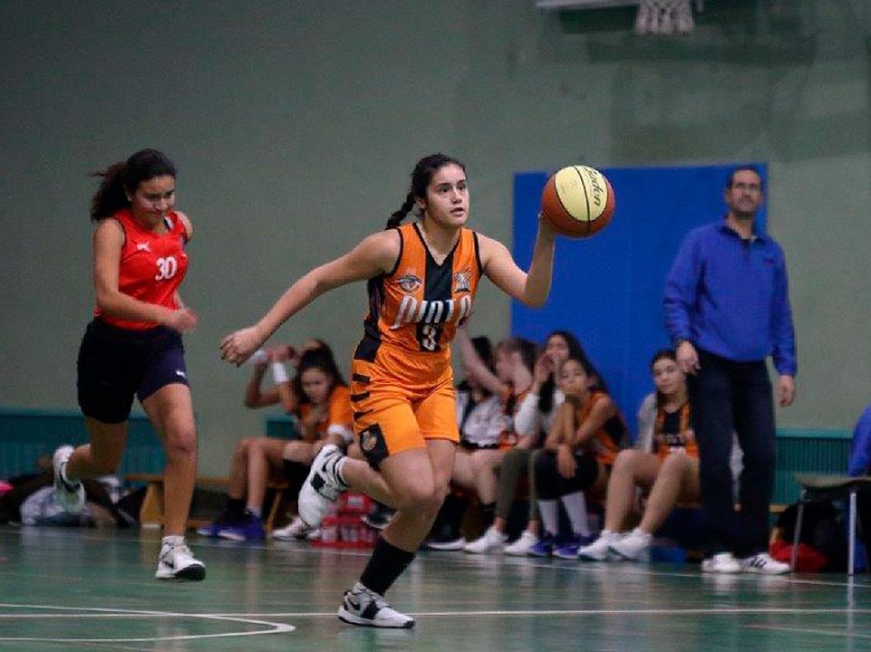 Jugadora cadete del Pintobasket | Imagen: Pintobasket.