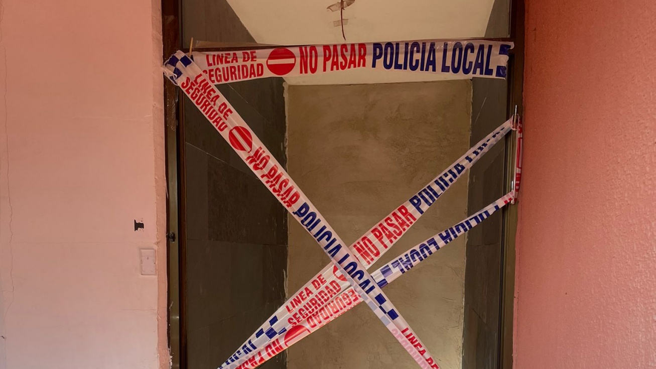 Entrada de la vivienda tapiada | Policía Local de San Martín de la Vega