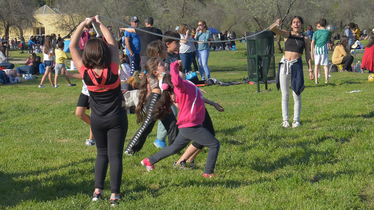 Niños jugando en la romería de San Marcos | Ayuntamiento de Valdemoro