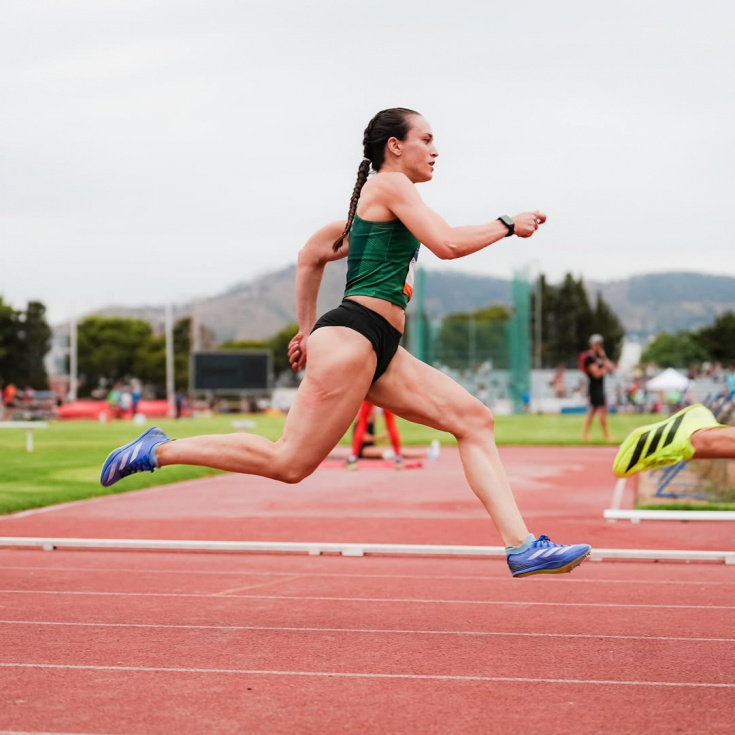 Esther Navero.