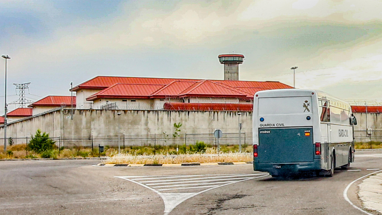 Entrada de la cárcel de Valdemoro.