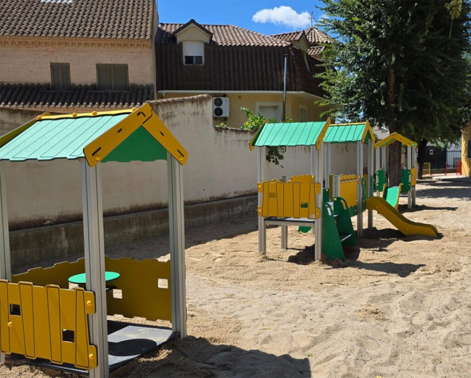 Instalados nuevos juegos infantiles en el CEIP San Marcos de San Martín de la Vega
