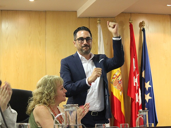 Juan Diego Ortiz durante su investidura como alcalde de Pinto.